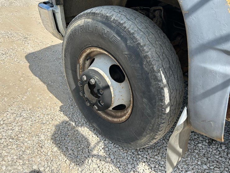 1994-chevrolet-3500-image-17