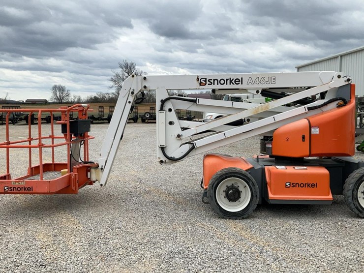 #308-•-2019-snorkel-46'-electric-articulated-boom-lift-image-2