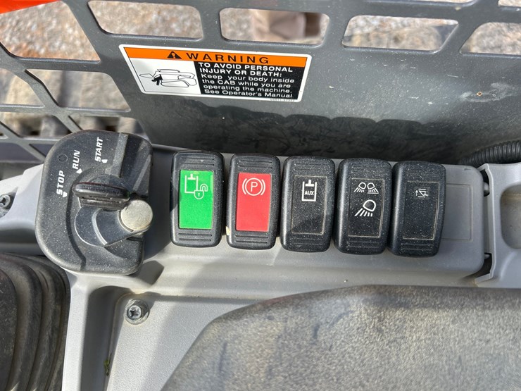 2023-kubota-svl65-2-image-50