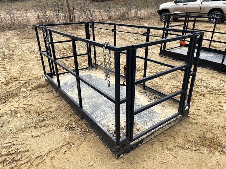 #7534-•-8'-work-platform-with-fork-pockets-image-4