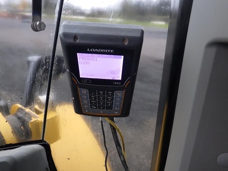 2017-caterpillar-950m-image-36