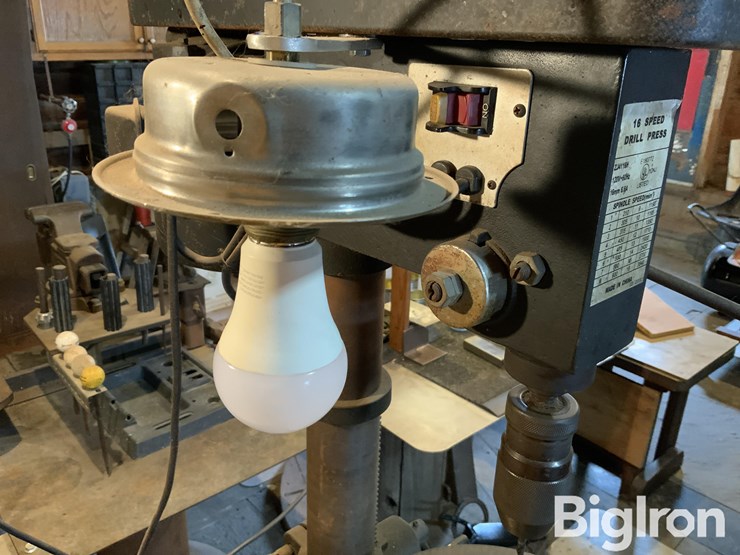 16-speed-drill-press-image-10