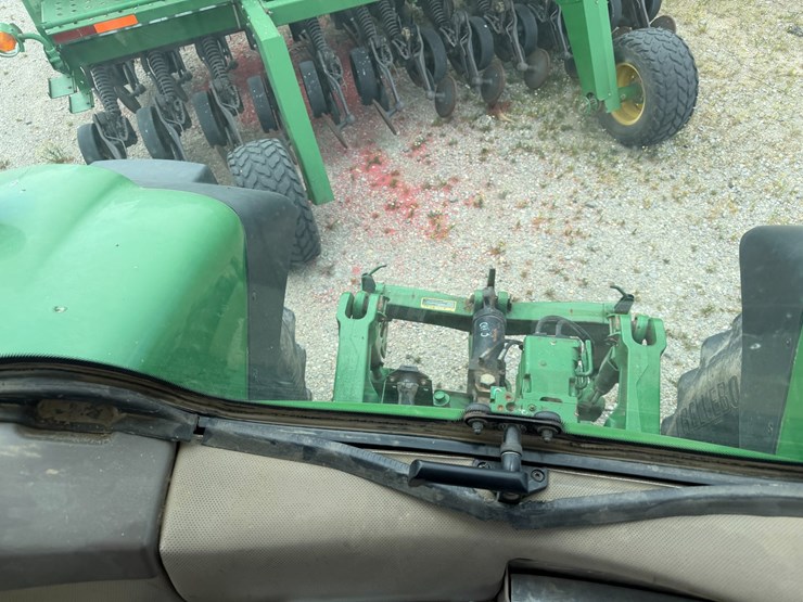 2012-john-deere-8285r-image-67