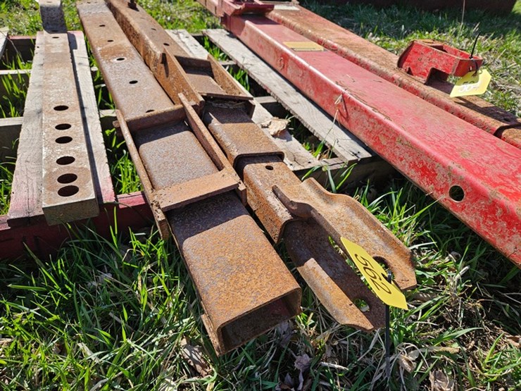 #562-•-wagon-tongue-image-2