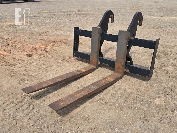 caterpillar-926m-image-1