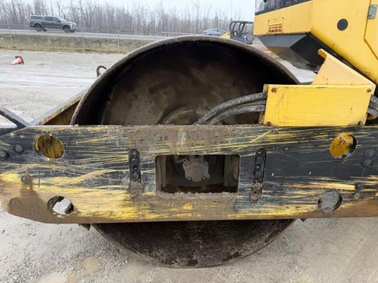 2011-bomag-bw211d-40-image-31