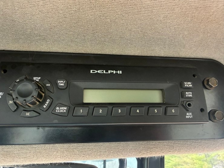 2016-case-1650m-image-61