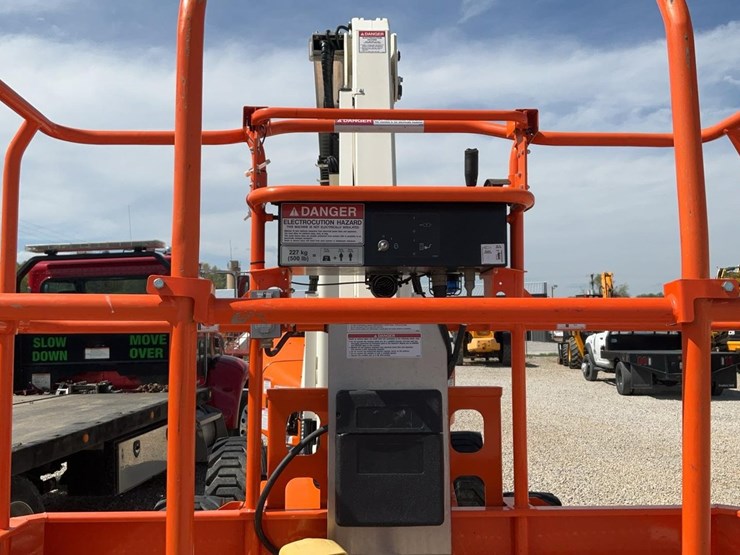 #301-•-2024-snorkel-46'-awd-articulating-boom-lift-#4-image-36