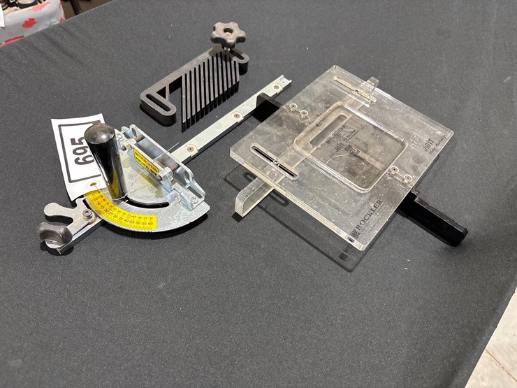 #695-•-precicion-miter-gauge-and-magnet-clamp-image-2