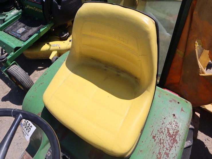 john-deere-110-image-14