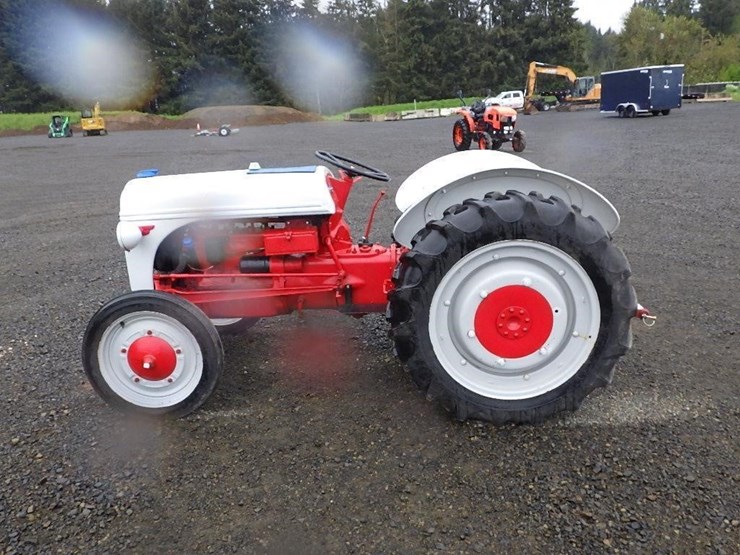 ford-tractor-image-9