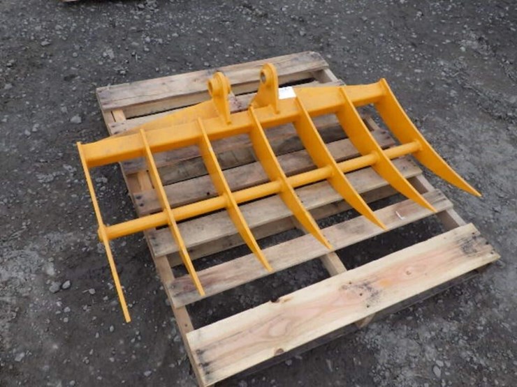 caterpillar-303-image-4