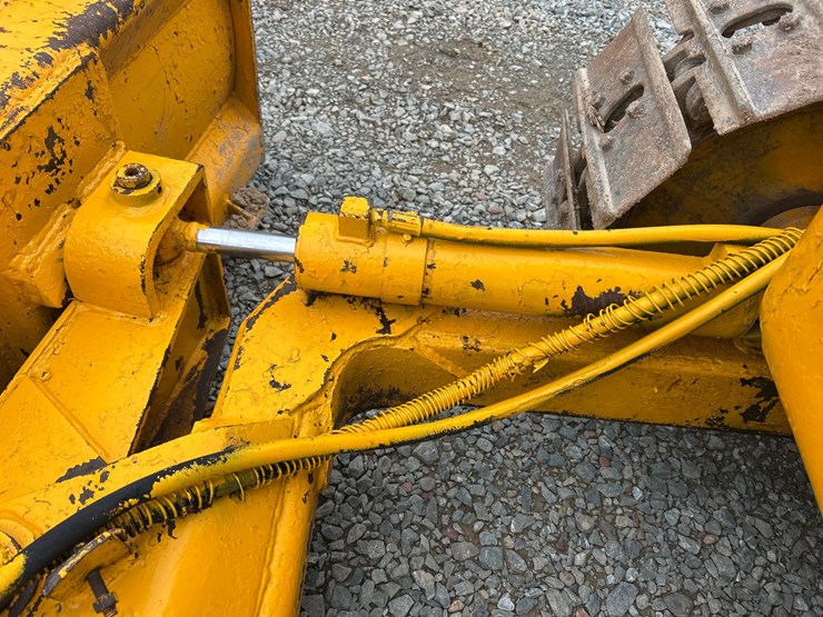 john-deere-350-image-13