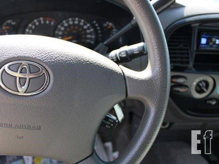 2003-toyota-tundra-image-11