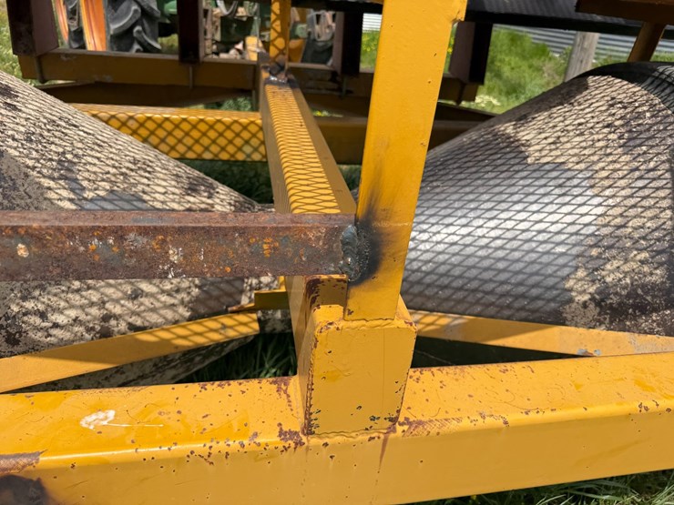 #45251-•-scotts-levee-packer-with-w&a-seeder-image-10