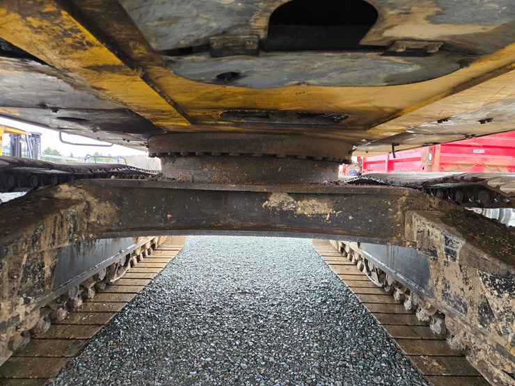 deere-470g-lc-image-30