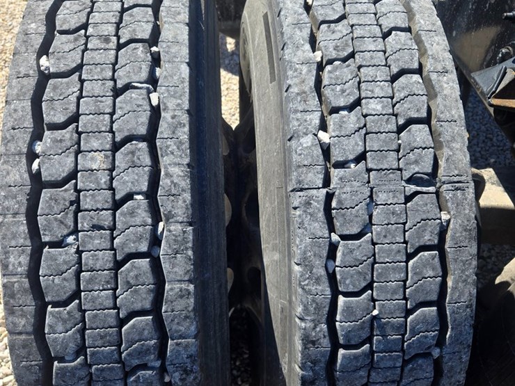 2016-peterbilt-579-image-67