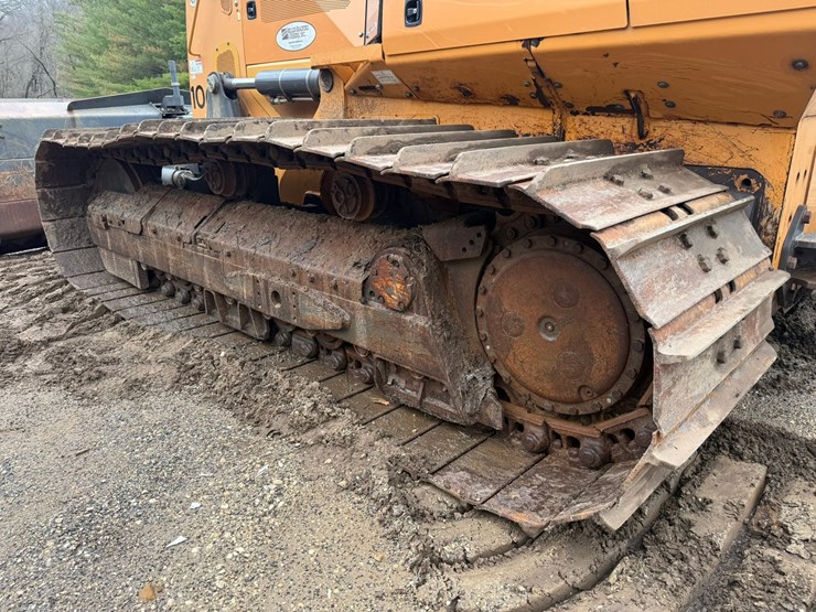 2016-case-1650m-image-77