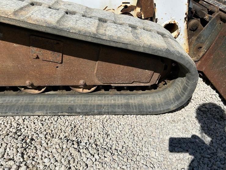 bobcat-t300-image-14