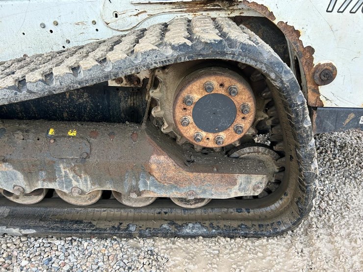 2017-bobcat-t770-image-18