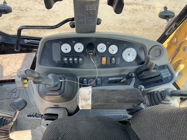 2001-caterpillar-420d-it-image-27