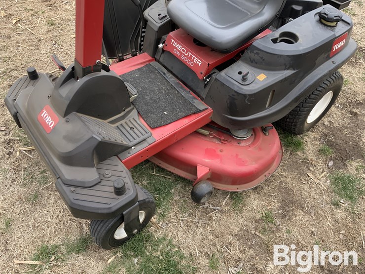 toro-74790-riding-lawn-mower-image-9