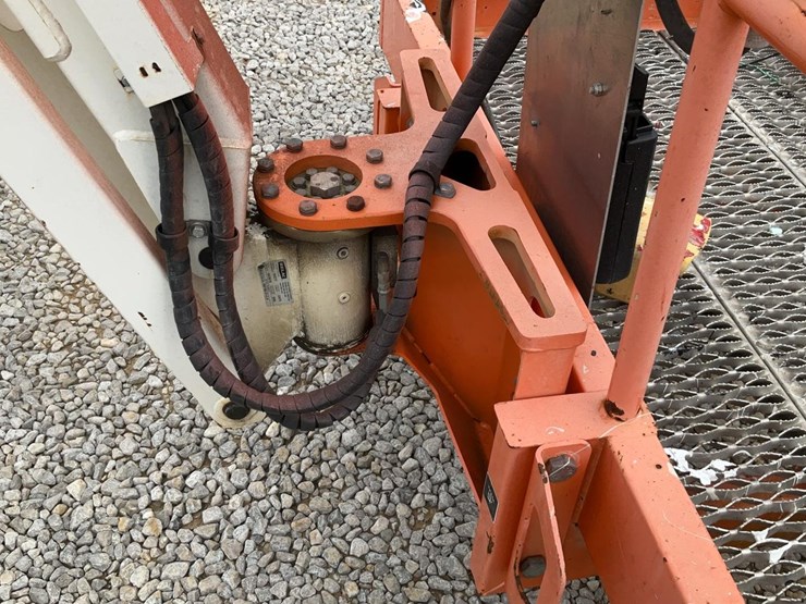 #306-•-2016-snorkel-46'-electric-articulated-boom-lift-image-9