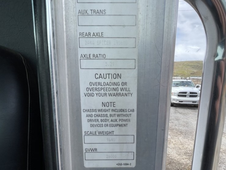 2004-kenworth-t300-image-36