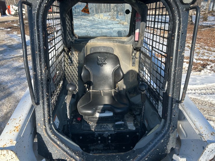 2017-bobcat-t550-image-27