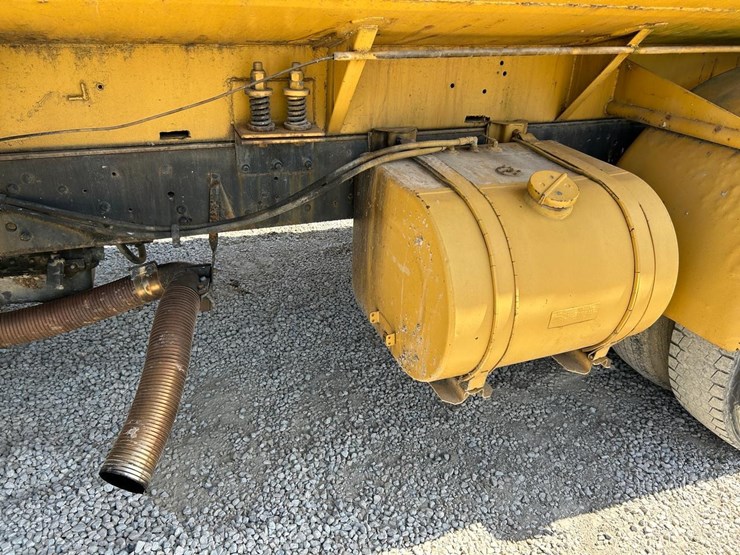 1983-caterpillar-3208-image-16