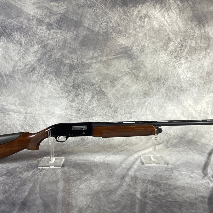 #3133 • Beretta Mod A 303 12 Ga. Semi Automatic Shotgun SN: L66498E (Downing, WI)