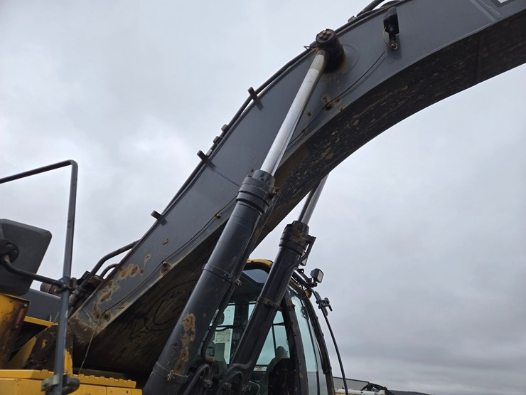 deere-470g-lc-image-19