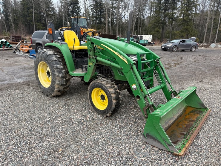 john-deere-4120-image-7