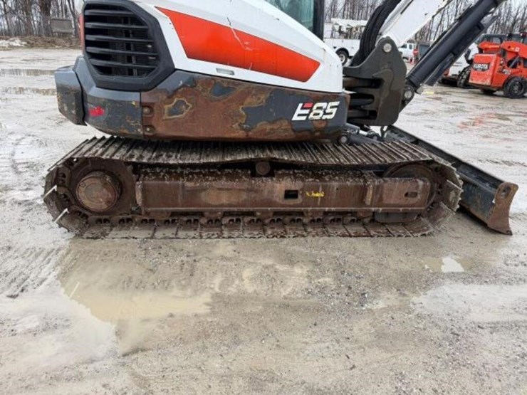 2019-bobcat-e85-image-39