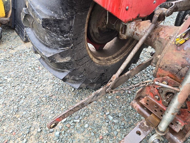 massey-ferguson-35-image-33