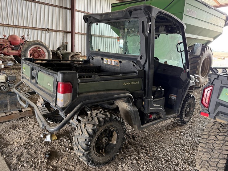 john-deere-gator-image-3