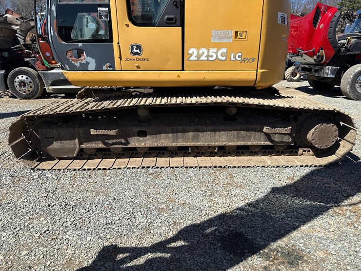 2009-deere-225-lc-image-69