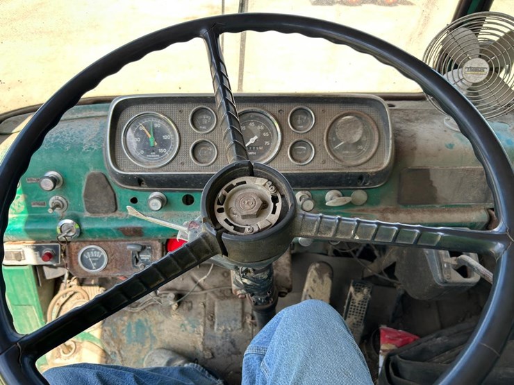 1983-caterpillar-3208-image-20