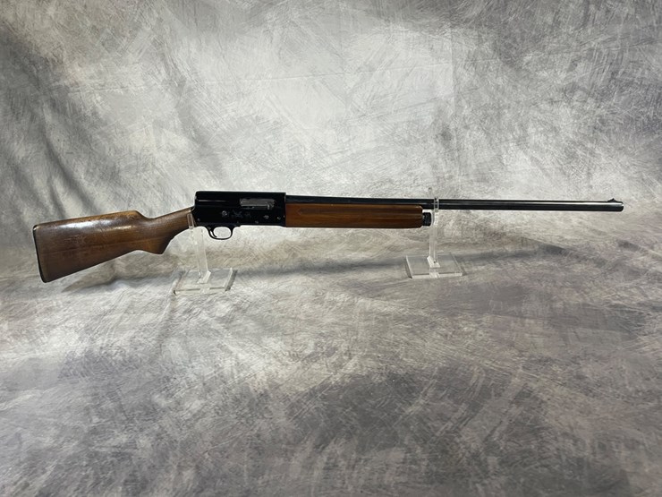 #4114-•-savage-arms-springfield-,-12-ga.-semi-auto-shotgun,-sn:-n/a,-(neenah,-wi)-image-1