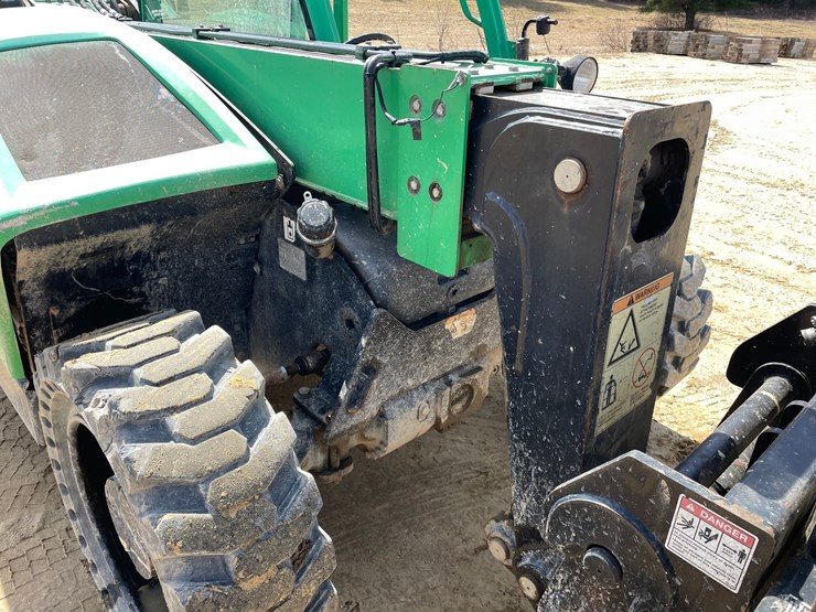 2014-jlg-g5-18a-image-13