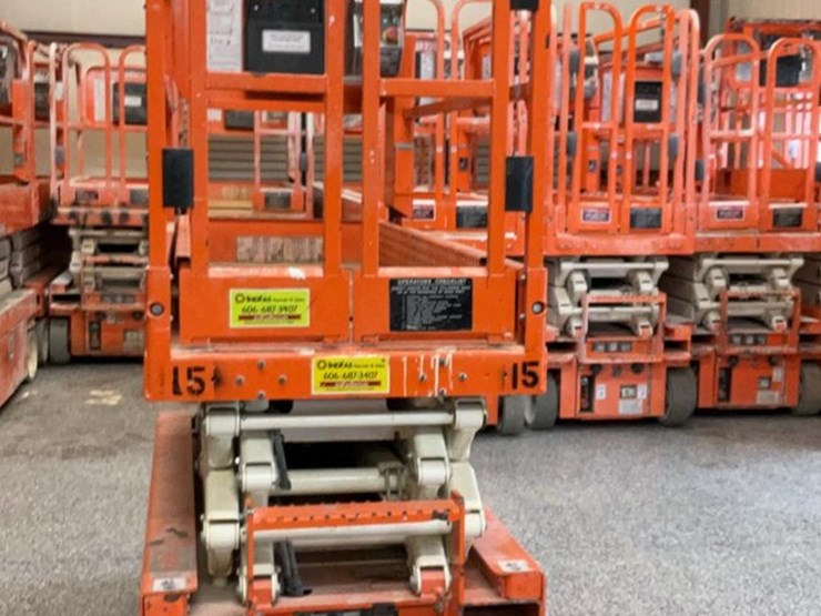 #421-•-2018-snorkel-19'-scissor-lift-image-6