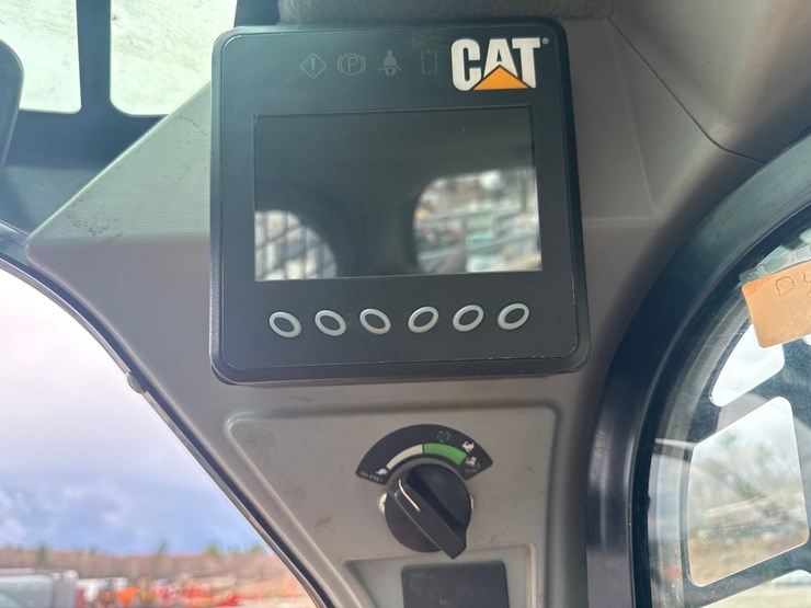 2017-caterpillar-279d-image-39