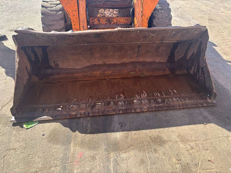 2011-case-sr220-image-43