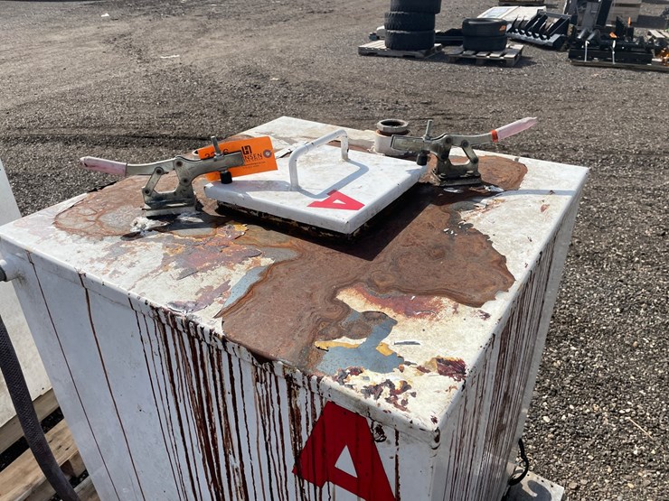 #3346-•-(2)-jacket-polyurethane-tanks-image-3