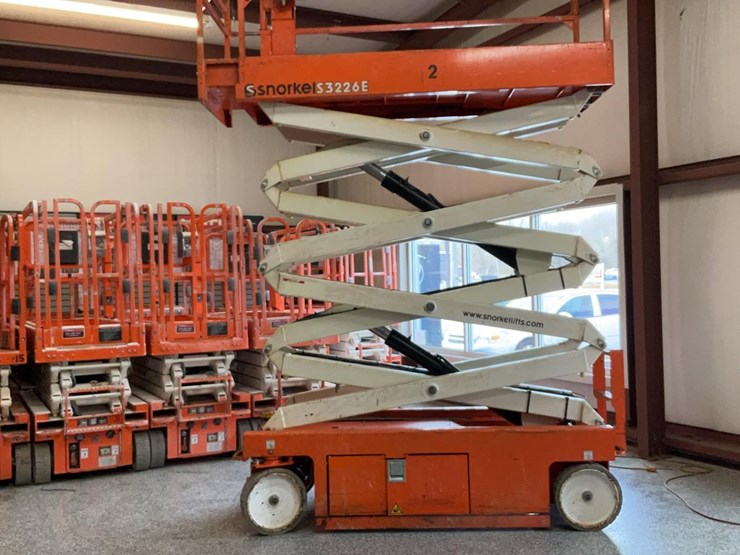#404-•-2019-snorkel-26'-scissor-lift-image-6