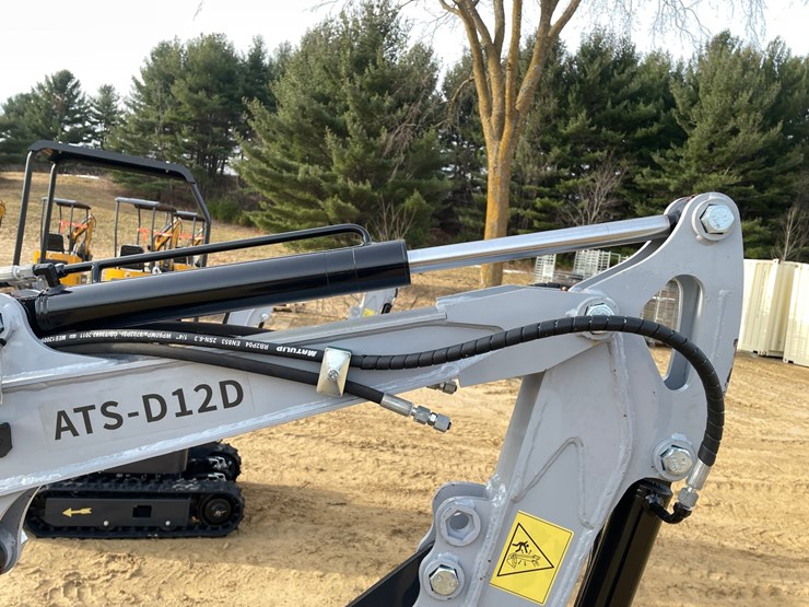 #1044-•-new-ats-d12d-mini-excavator-image-23