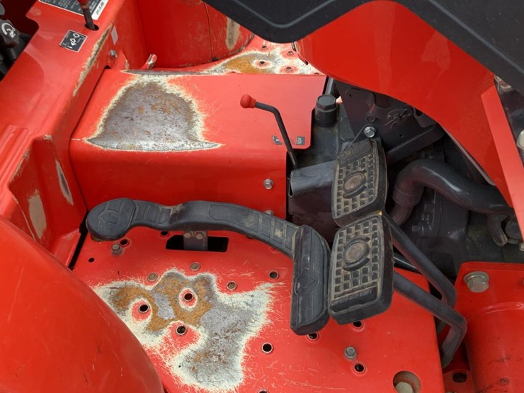 2021-kubota-l2501-image-17