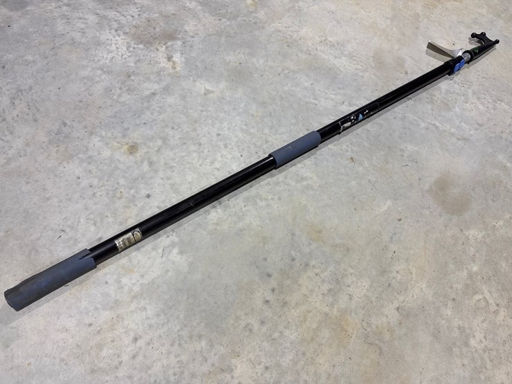 #103-•-telescopic-claw-hook-image-3