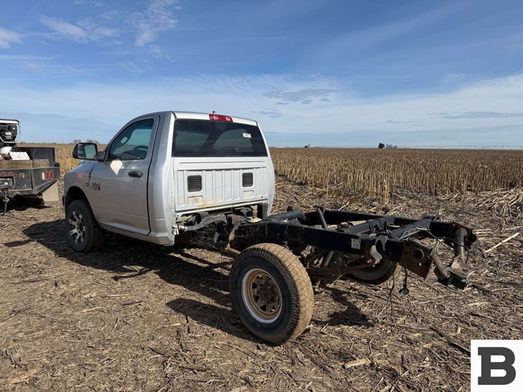 2011-dodge-ram-2500-image-3