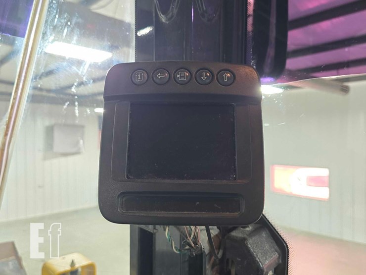 2017-deere-644k-image-20